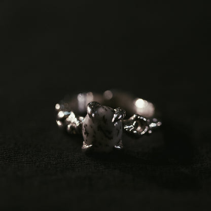 Amulet Ring