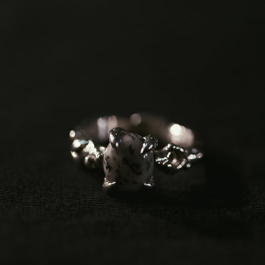Amulet Ring